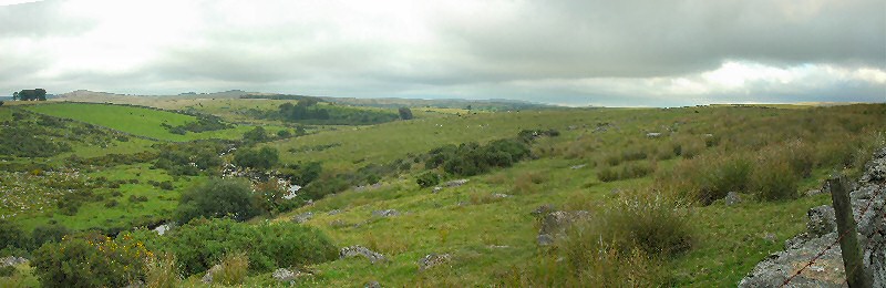 Blick von der Moorland Farm auf den West Dart River